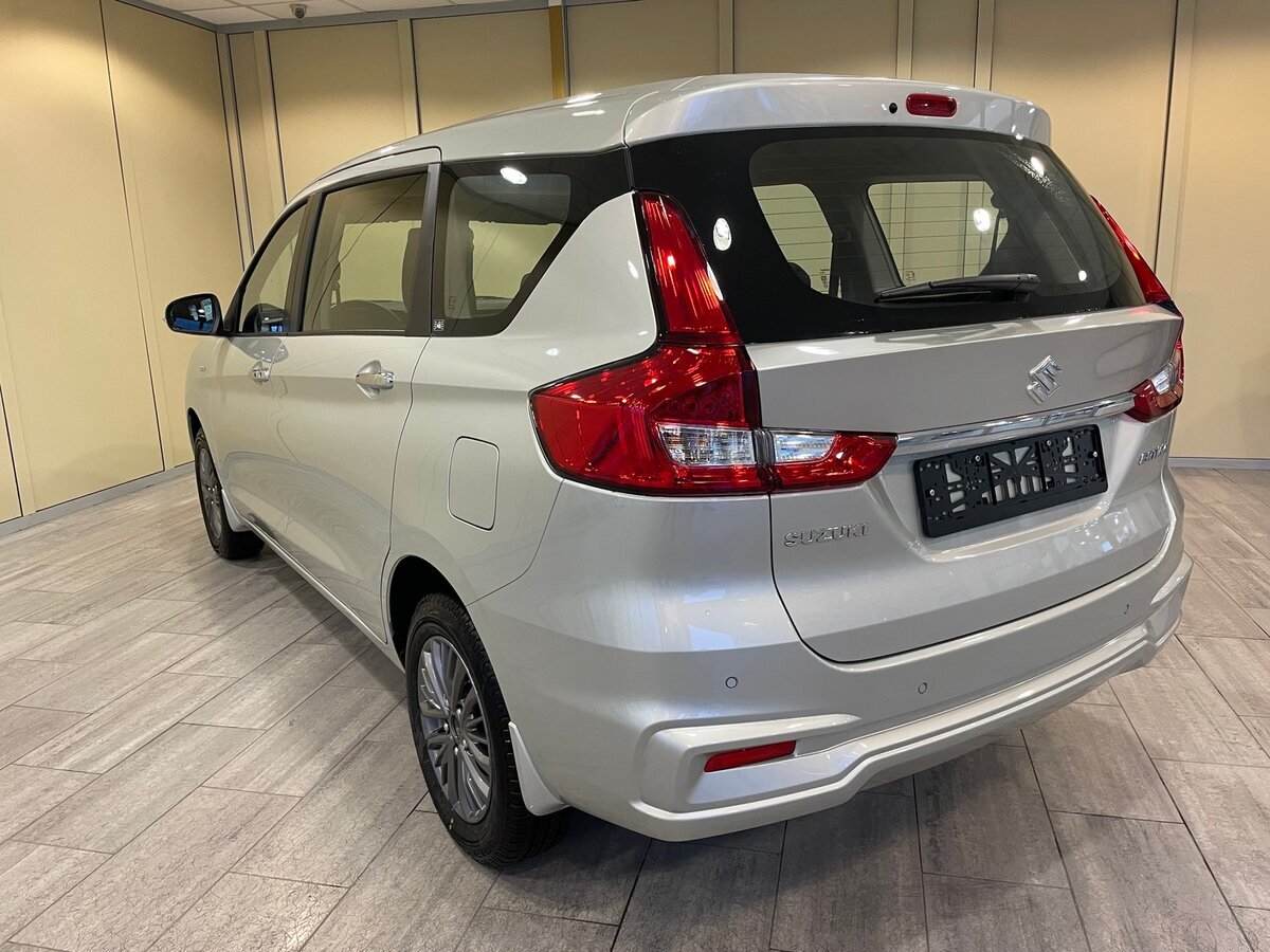 Suzuki Ertiga. Источник иллюстрации - auto.ru