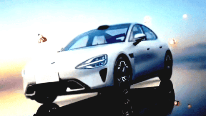    Электрокар Xiaomi впервые показали без «чехла» [ФОТО]