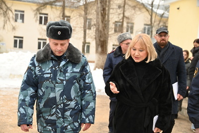    Омбудсмен Ирина Фаевская с делегацией на проверке исправительных учреждений в Можайске ©пресс-служба уполномоченного по правам человека в Московской области