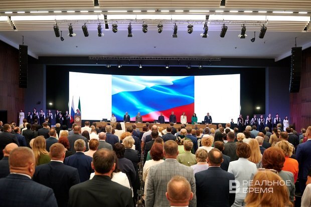 «Большой августовский педсовет» открыл раис Республики Татарстан Рустам Минниханов. Фото: Динар Фатыхов /realnoevremya.ru