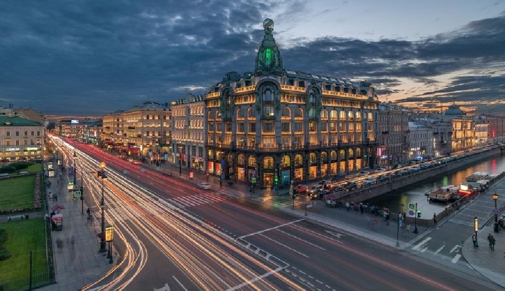 Невский проспект. Фото FlashNord  