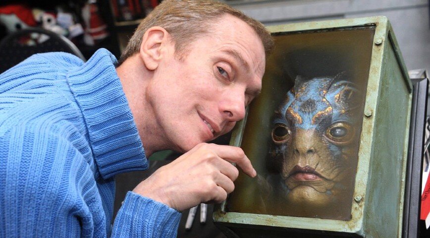 Даг Джонс и его персонаж