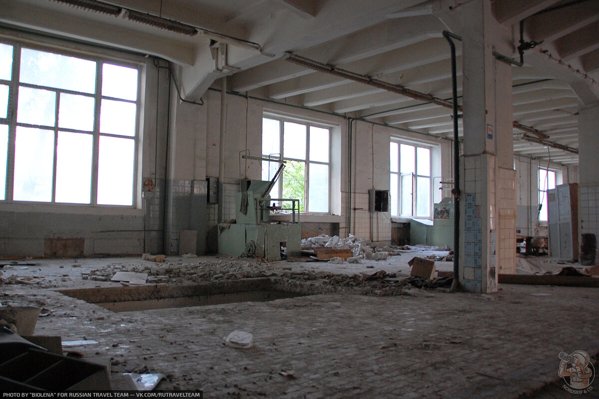 Что интересного мы нашли в подвале? Заброшенный московский завод «Изолятор»