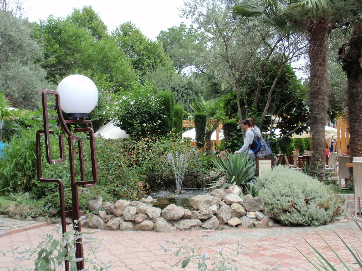 Столовая на Набережной