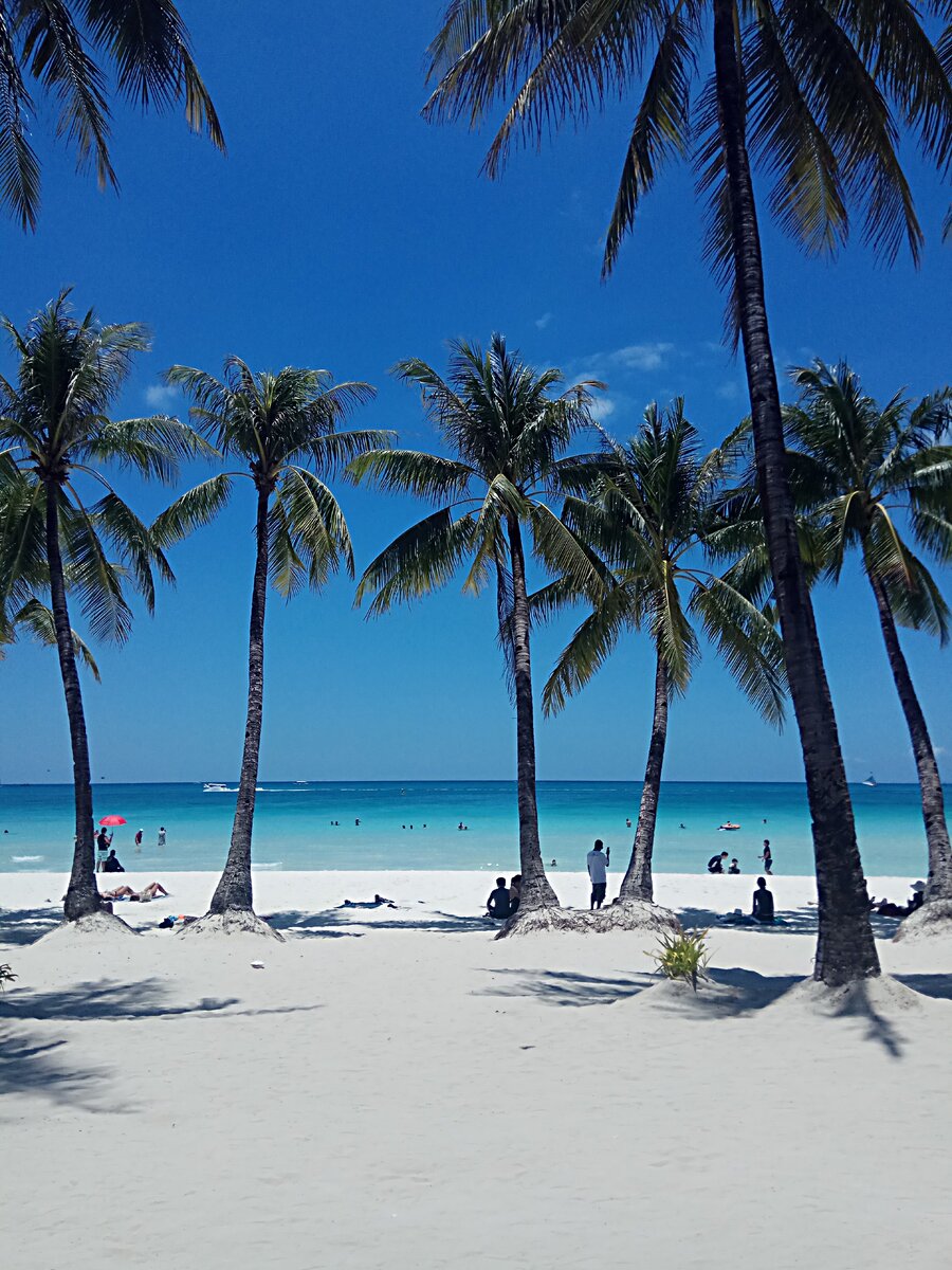 Белый пляж. Боракай.