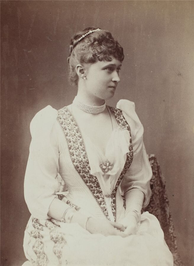 Princess irina. Принцесса Ирена Гессенская. Принцесса Ирена Гессен-Дармштадтская. Принцесса Ирина Прусская (1866-1953). Ирена Гессенская Дармштадтская.