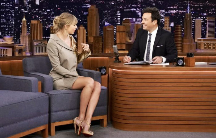 Тейлор Свифт на передаче с Джимом Фэллоном