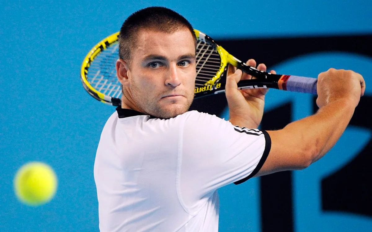 Михаил михайлович южный. Южный теннисист. Михаил михайлович южный. Михаил южный теннис фото. Автограф михаил южный теннисист.