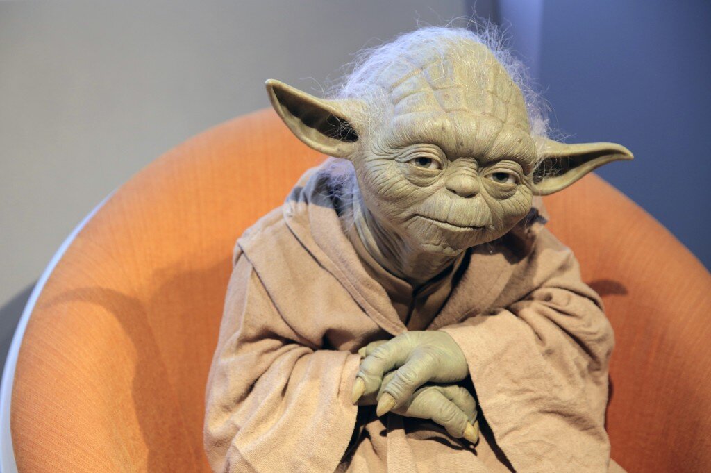 Магистр Йода задумался... (кадр из фильма "Звездные войны").