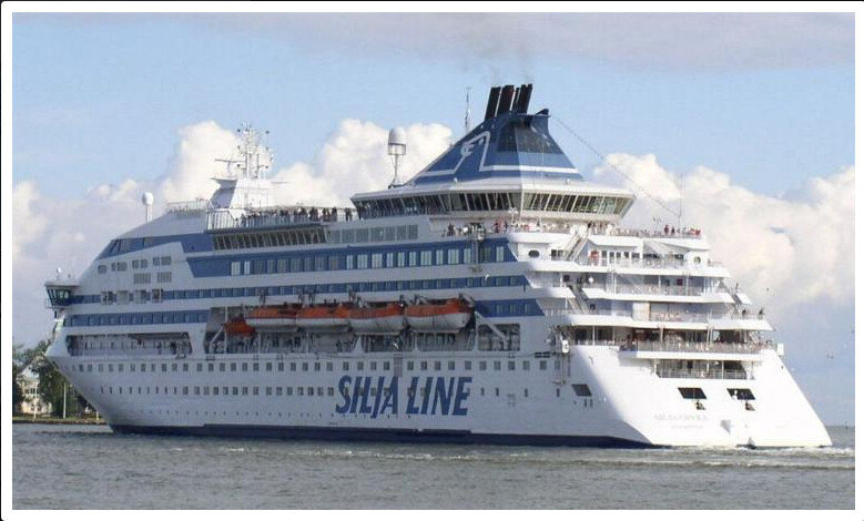 Silja Opera Фото: Carsten Lüdtke (Helsinki 25/7-2005)