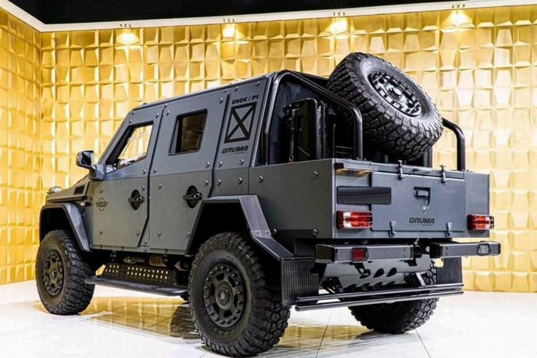 Mowag spy. штурмовые щиты universal shield. W463 броневик. щит баллистический штурмовой. 4 непробиваемые боксы.