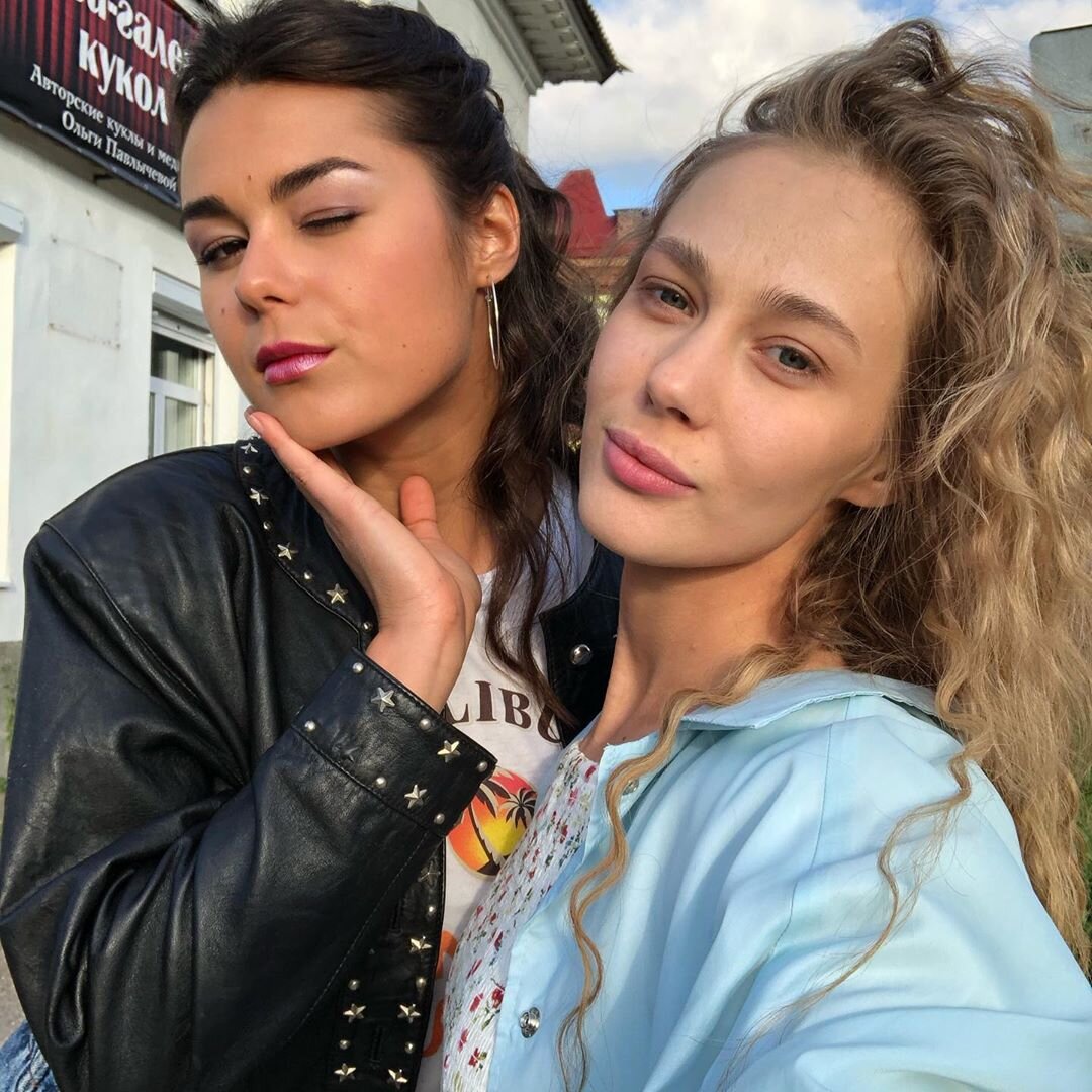 Татьяна Бабенкова и Анфиса Черных / источник: instagram.com/tanyababenkova/