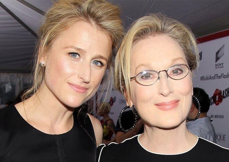 Дочь и мама