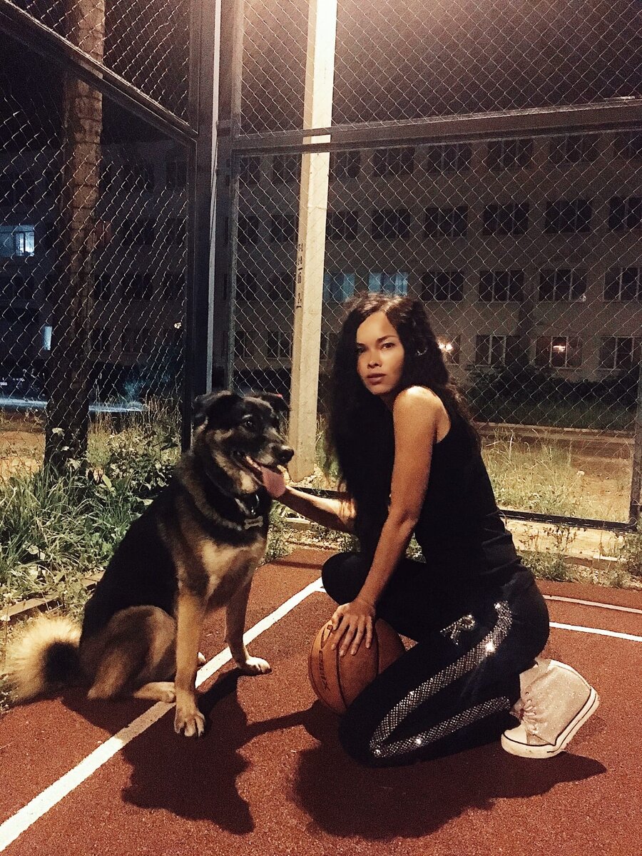 Из личного фотоархива Дарьи. Чавес спасен с улицы. Тяжело болел