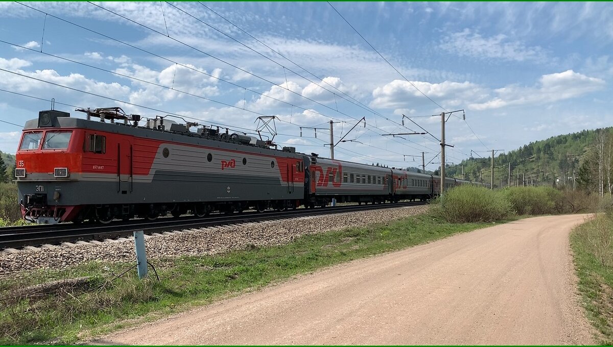 Поезд киренга северобайкальск. Бам магистраль мужества. Станция кунерма иркутская область. Поезд киренга северобайкальск. Поезд киренга северобайкальск.