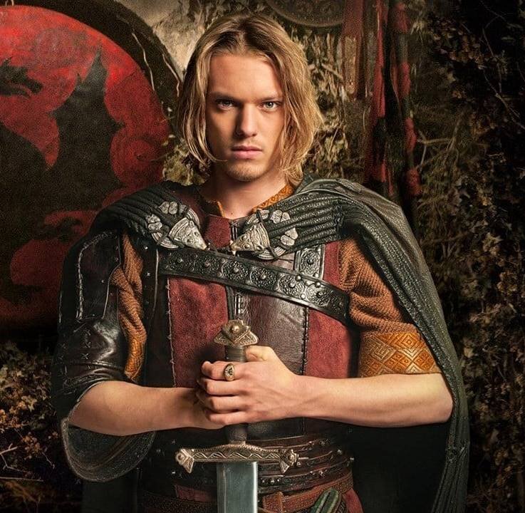 Король Артур. Сериал "Камелот"