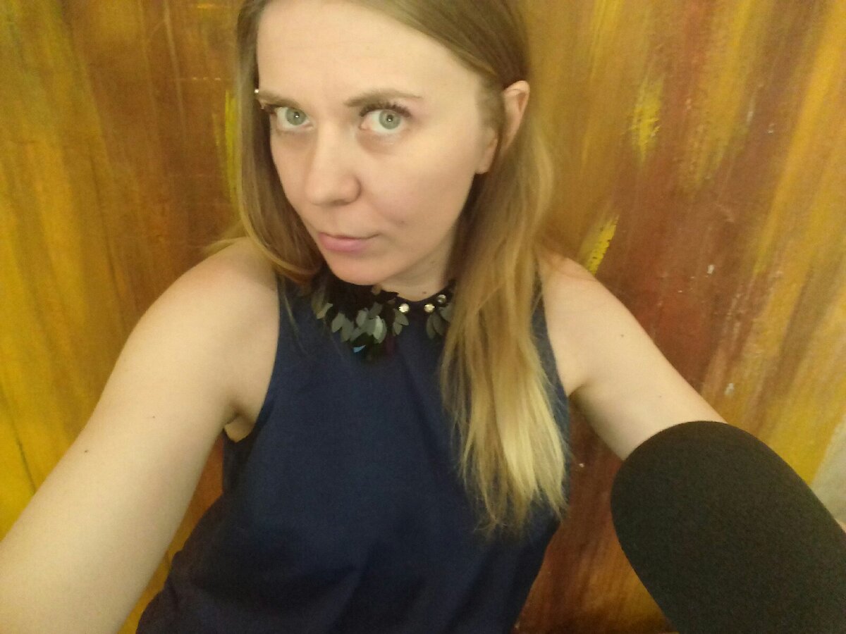 Мне сказали, что на этом фото у меня "странный взгляд". Что это значит? Злой? Или добрый? 