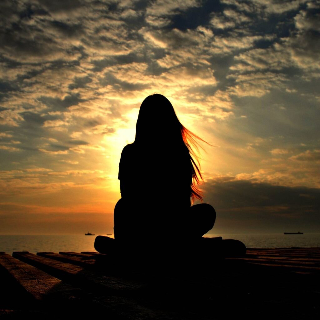 Так тоскливо на душе.. Память не сотрешь. Почему у человека не может быть как у аквариумной рыбки-три круга и новая жизнь?!