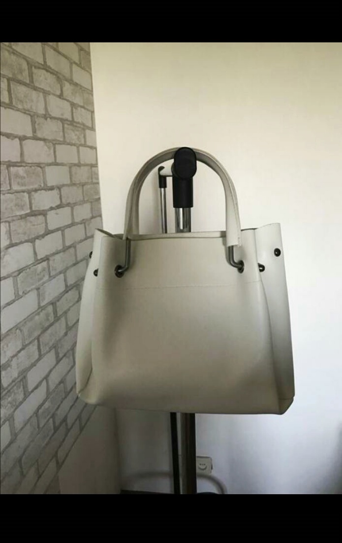 Белая сумка - недостающая часть моего гардероба