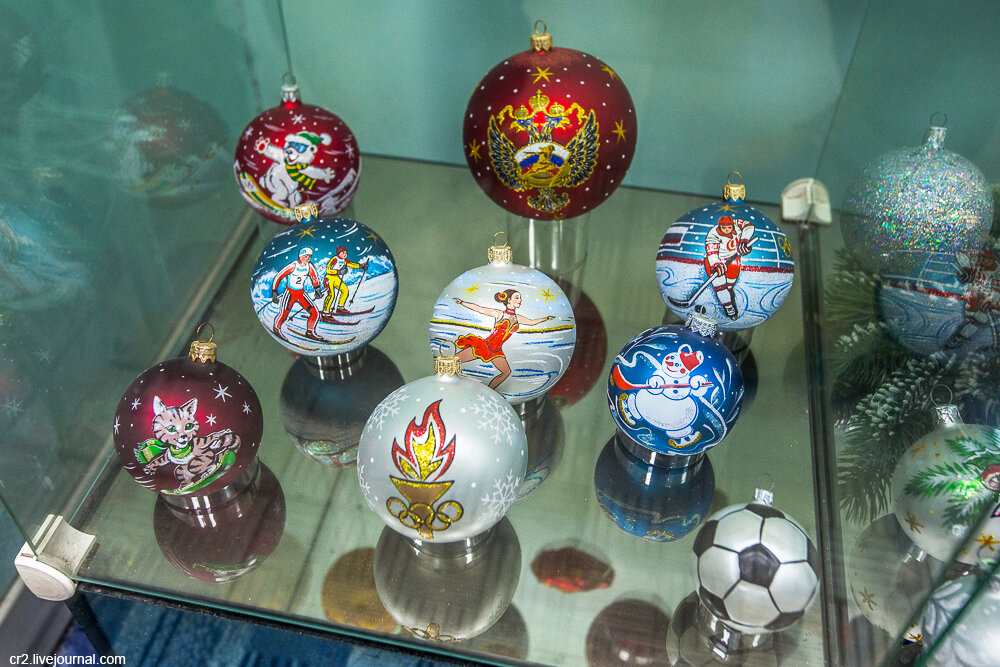 фабрика игрушек елочка колокольчики. фабрика елочных игрушек клин ассортимент. старые стеклянные игрушки клинской фабрики. стеклянная фабрика елочка. клинское подворье фабрика елочных игрушек экскурсия.