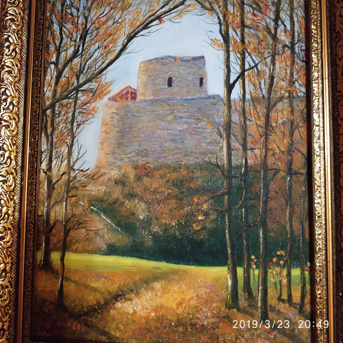 Одна из первых картин- Изборская крепость .