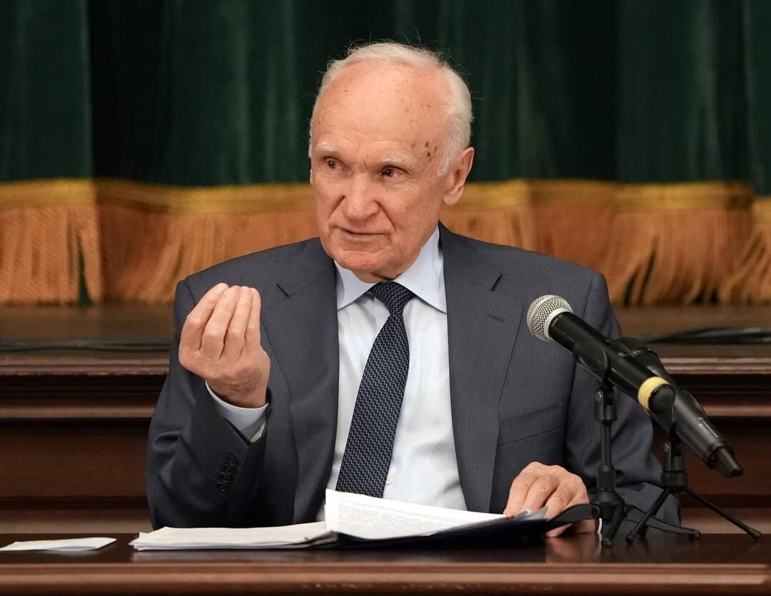 Алексей Ильич Осипов — учёный-богослов, педагог и публицист, доктор богословия, заслуженный профессор Московской духовной академии, апологет, проповедник, писатель, православный катехизатор.