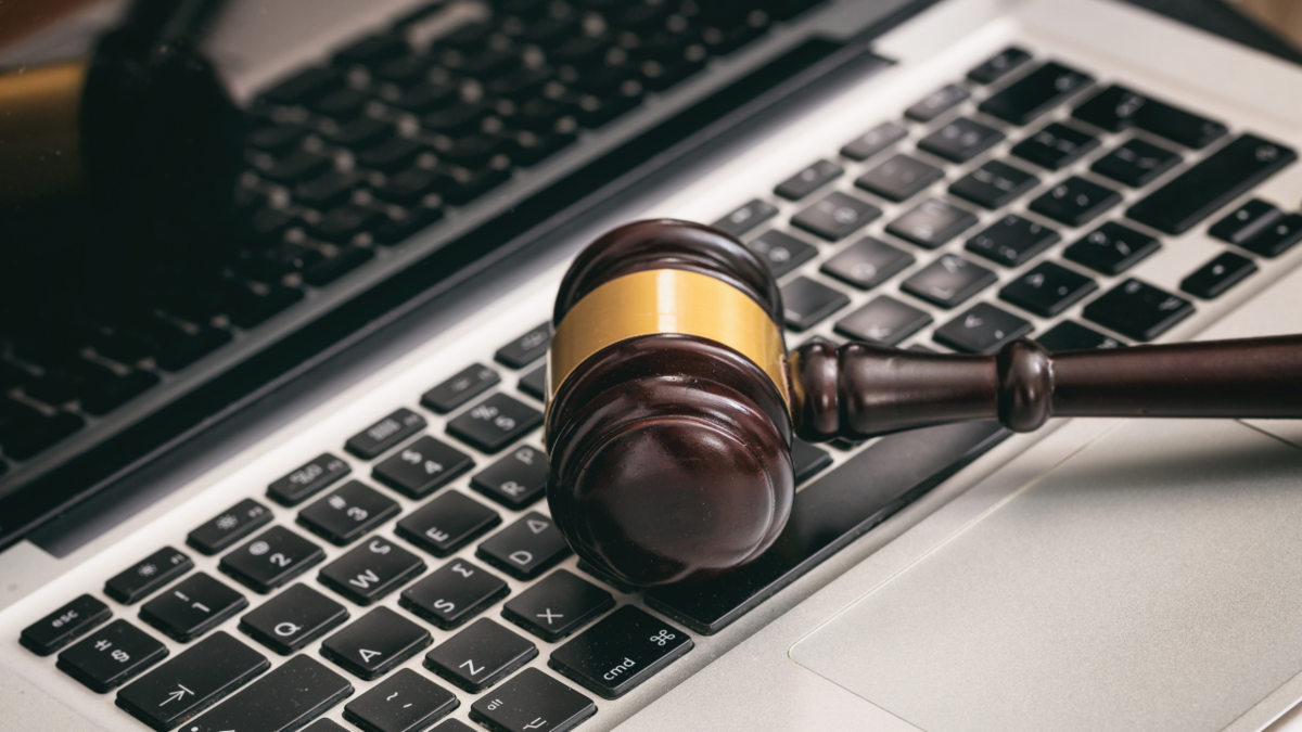 Подготовлено с использованием сервиса и оплаченной подписки Canva Pro