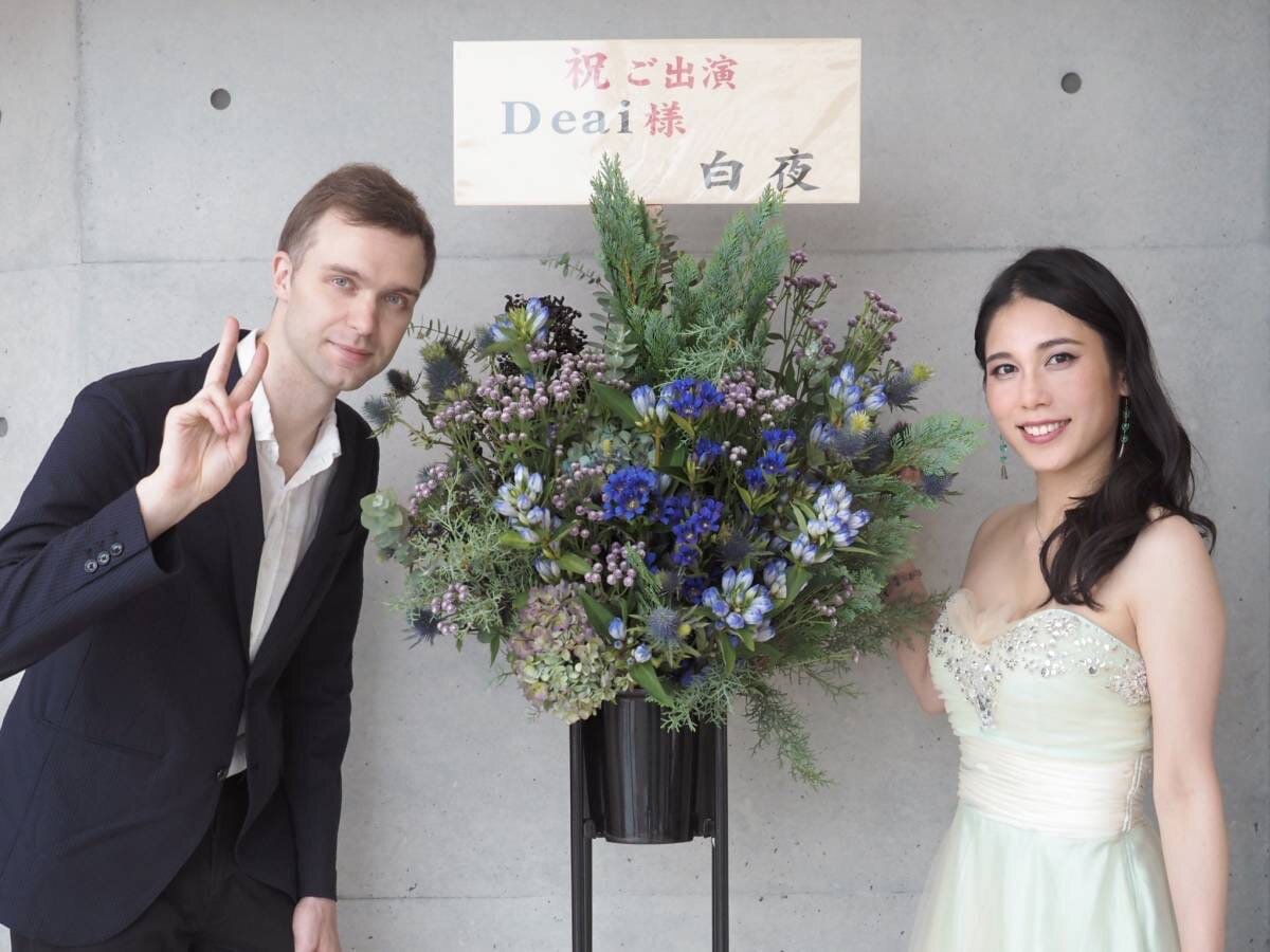 Они молоды, красивы и  талантливы. Фото Яндекс.Картинки. 