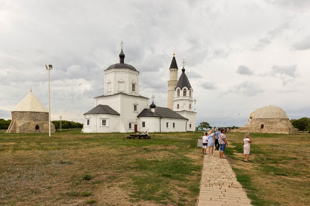 Великий Болгар - раскрученное место в трех часах езды от Казани, куда я  точно больше не поеду. Рассказываю, почему | Самый главный путешественник |  Дзен