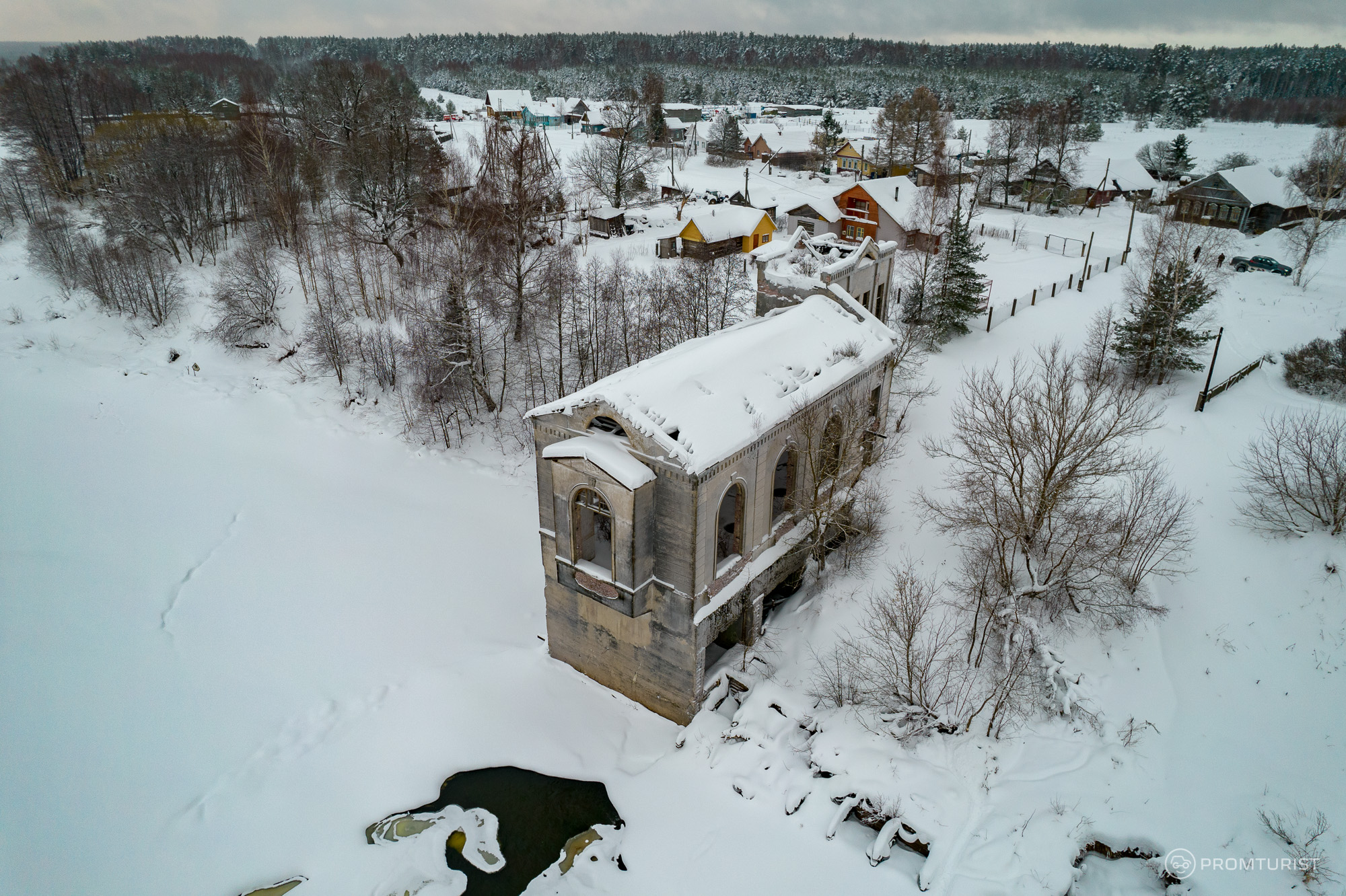 Заброшенная ГЭС на реке Нерль. Встретили старика (из местных) он рассказал, как тут жили при СССР ??⚡️?9