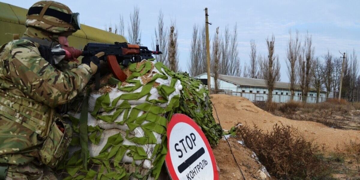 Пять украинских диверсантов. Российские пограничники. Военный пограничник. Пограничный блокпост. Вооружение украинских пограничников.