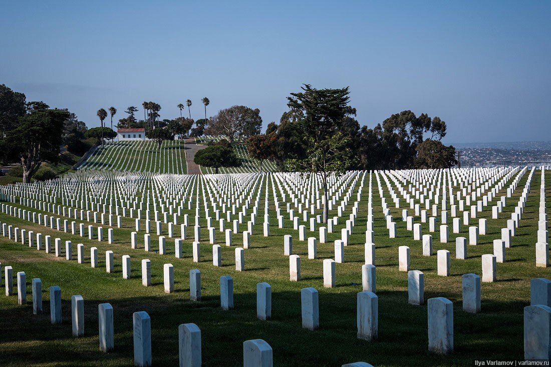 Сан-Диего: хорошее кладбище и военные базы
