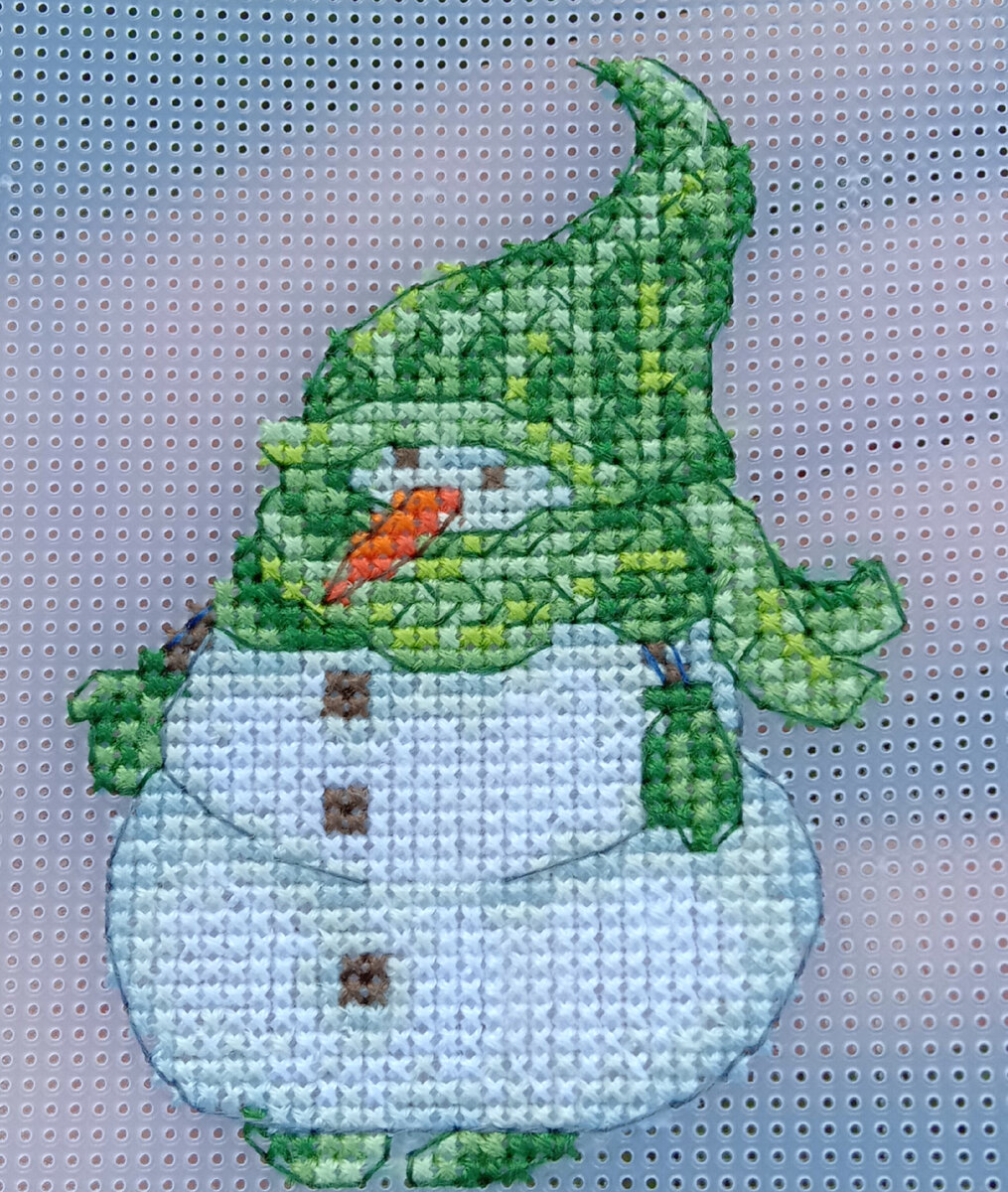 Снеговик в зеленом