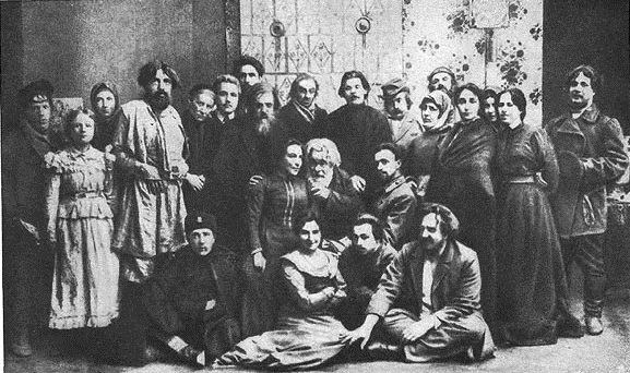 Конечно, среднестатистический рабочий 19 века был слишком беден и необразован, чтобы верить в подобные вещи, но среди кругов интеллигенции и мещан распространение подобного было вполне обыденно. 