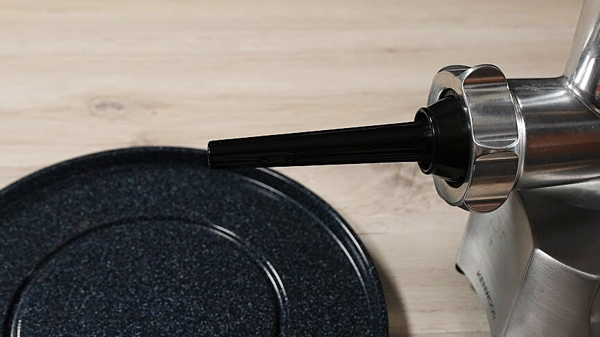 Любишь купаты? Приготовь их дома - вкусные и пряные. Лучше магазинных ...