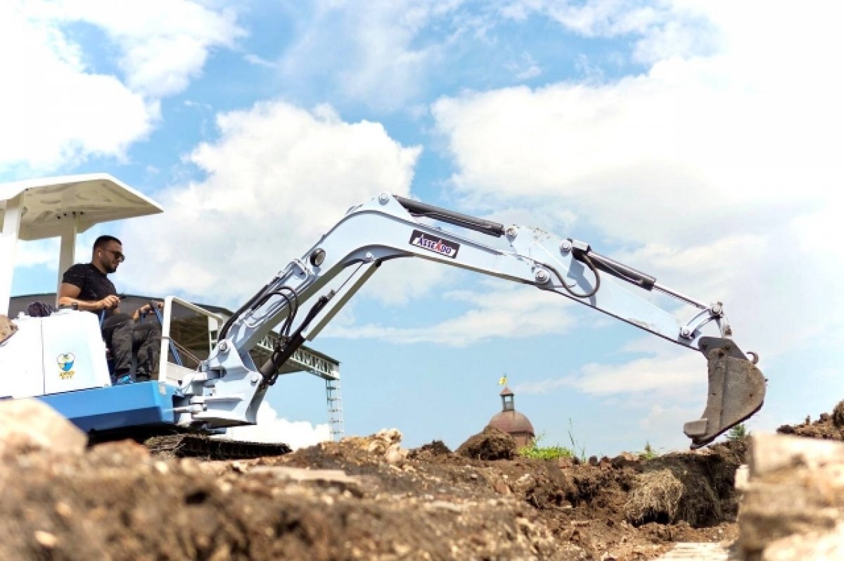    С территории вывезено порядка сорока самосвалов строительного мусора.