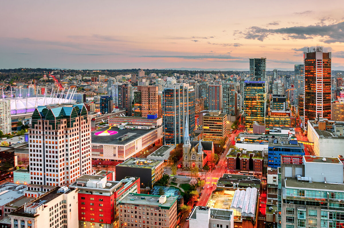 Вид на город со смотровой площадки.