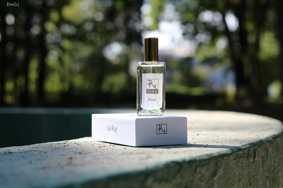 Lia Ruy Homme