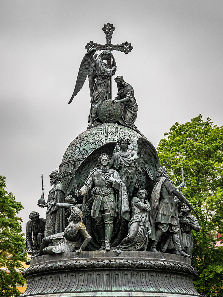 Памятник тысячелетия россии в новгороде фото Памятники истории: фотогалерея