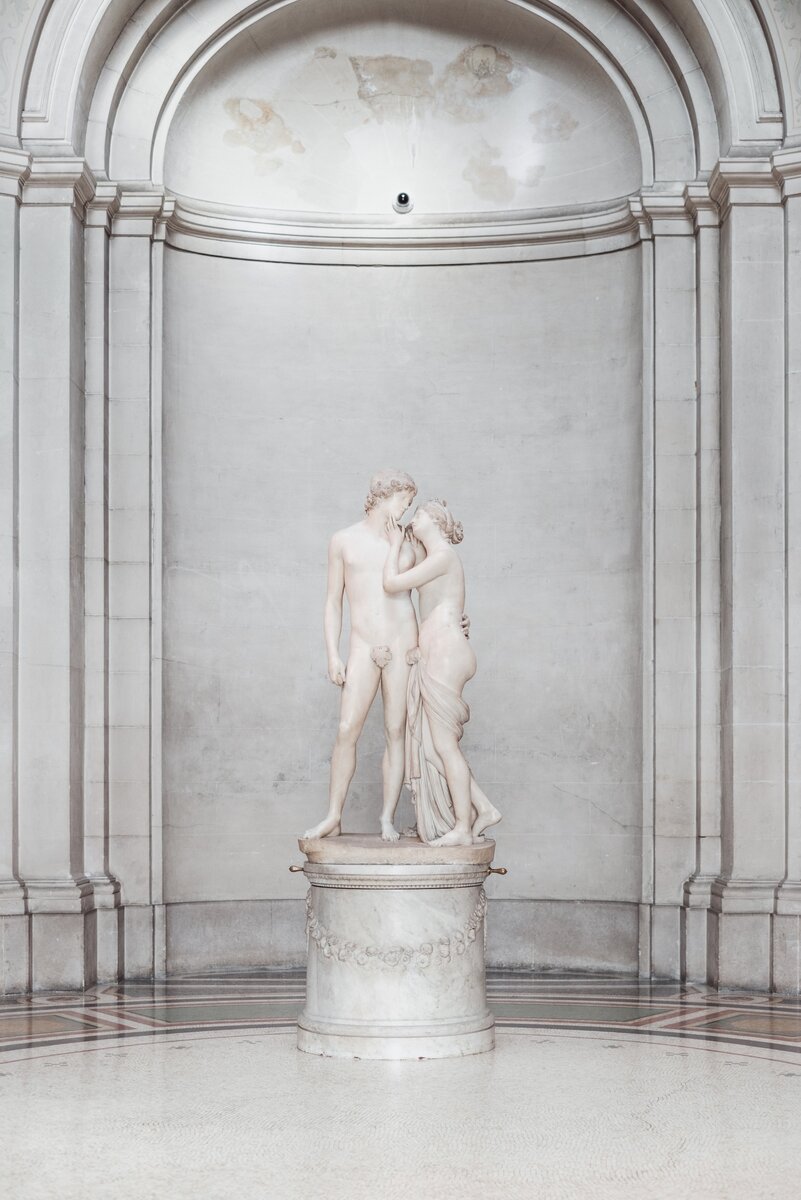 https://unsplash.com/photos/bl-bEf8tWMU