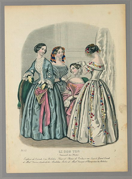Сколько нужно платьев, или Один день из жизни дамы XIX века
