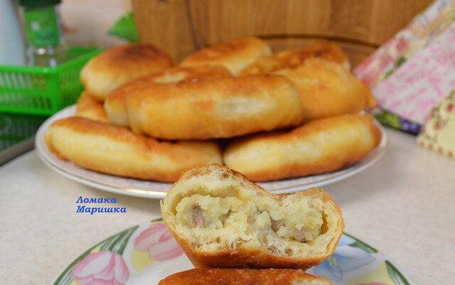 Такие пирожки любят и взрослые и дети, а начинка то какая вкусная