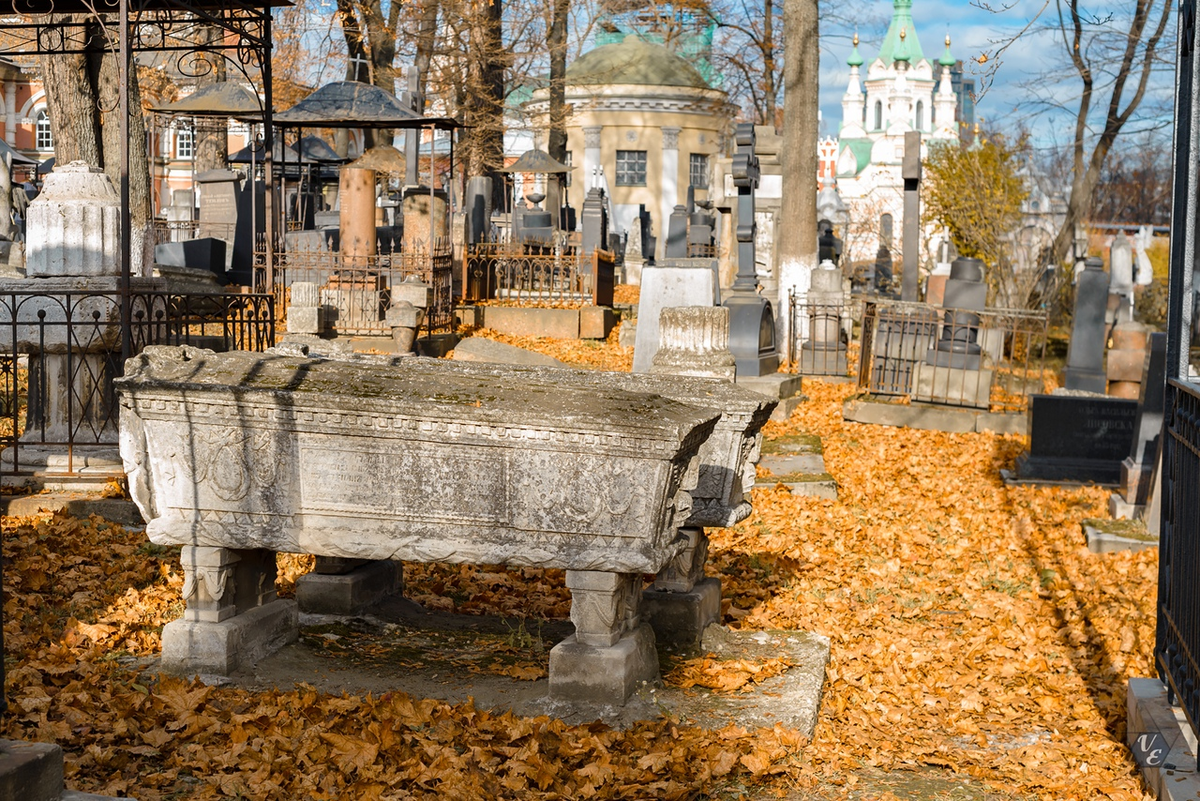 Некрополь Донского монастыря