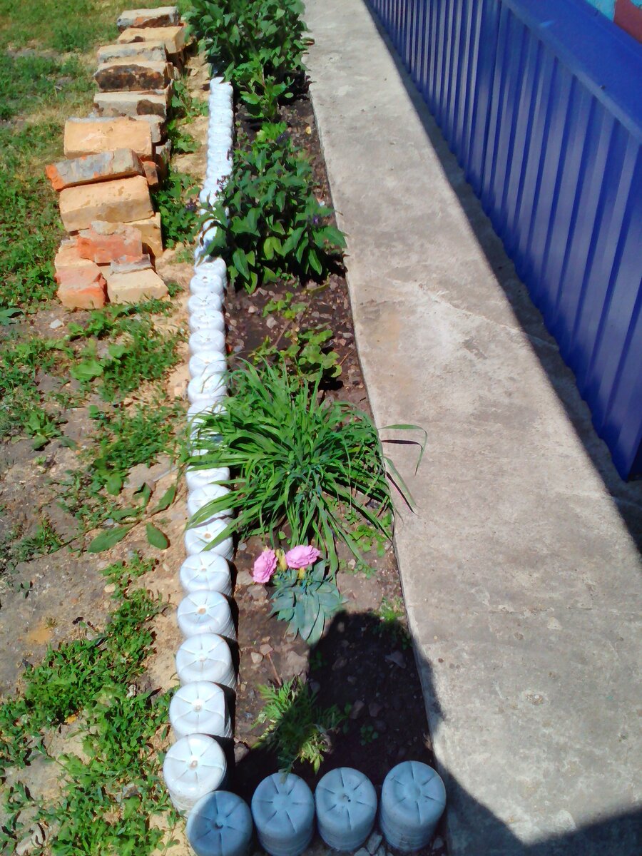 Такой красивый получился заборчик.