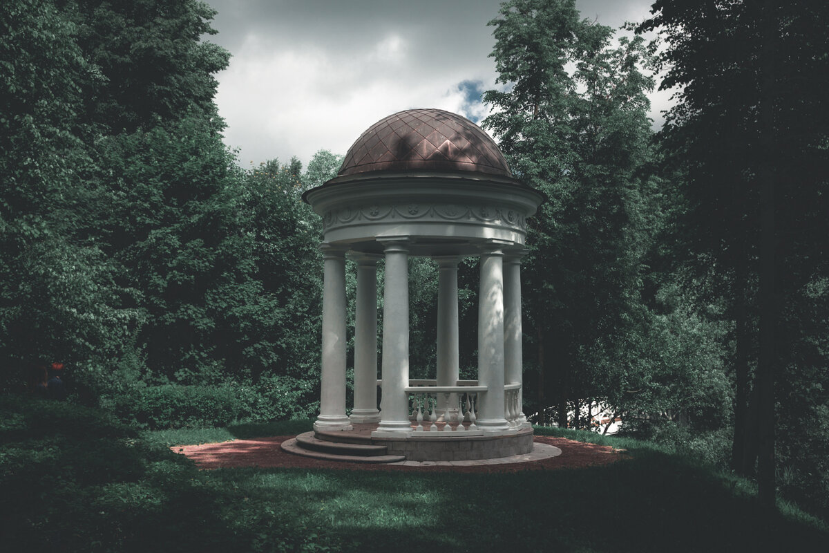 Храм Аполлона в усадьбе Остафьево