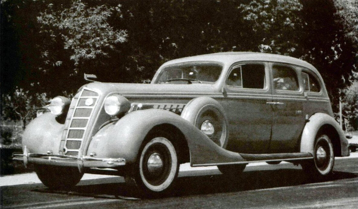 ЗИС-101 - в те времена автомобиль высшего класса