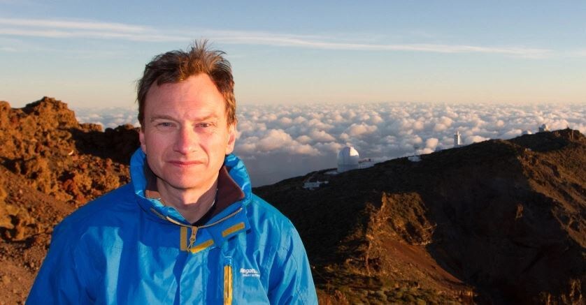 Профессор Алан Фитсиммонс - космический эксперт Королевского университета в Белфасте