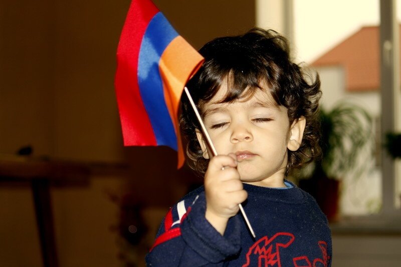 Красивые дети армении