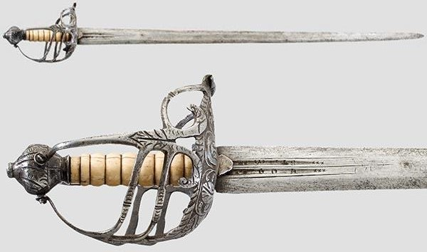 "Покойник" во весь рост и его эфес. Источник: oruzhejnaya.ru