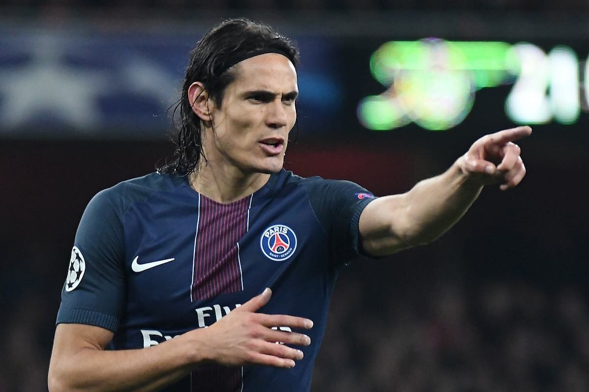  Форвард ПСЖ Эдинсон Кавани может продолжить карьеру в английской Премьер-лиге. 